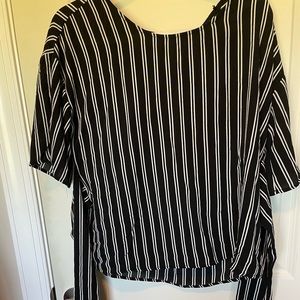 Boutique tie blouse